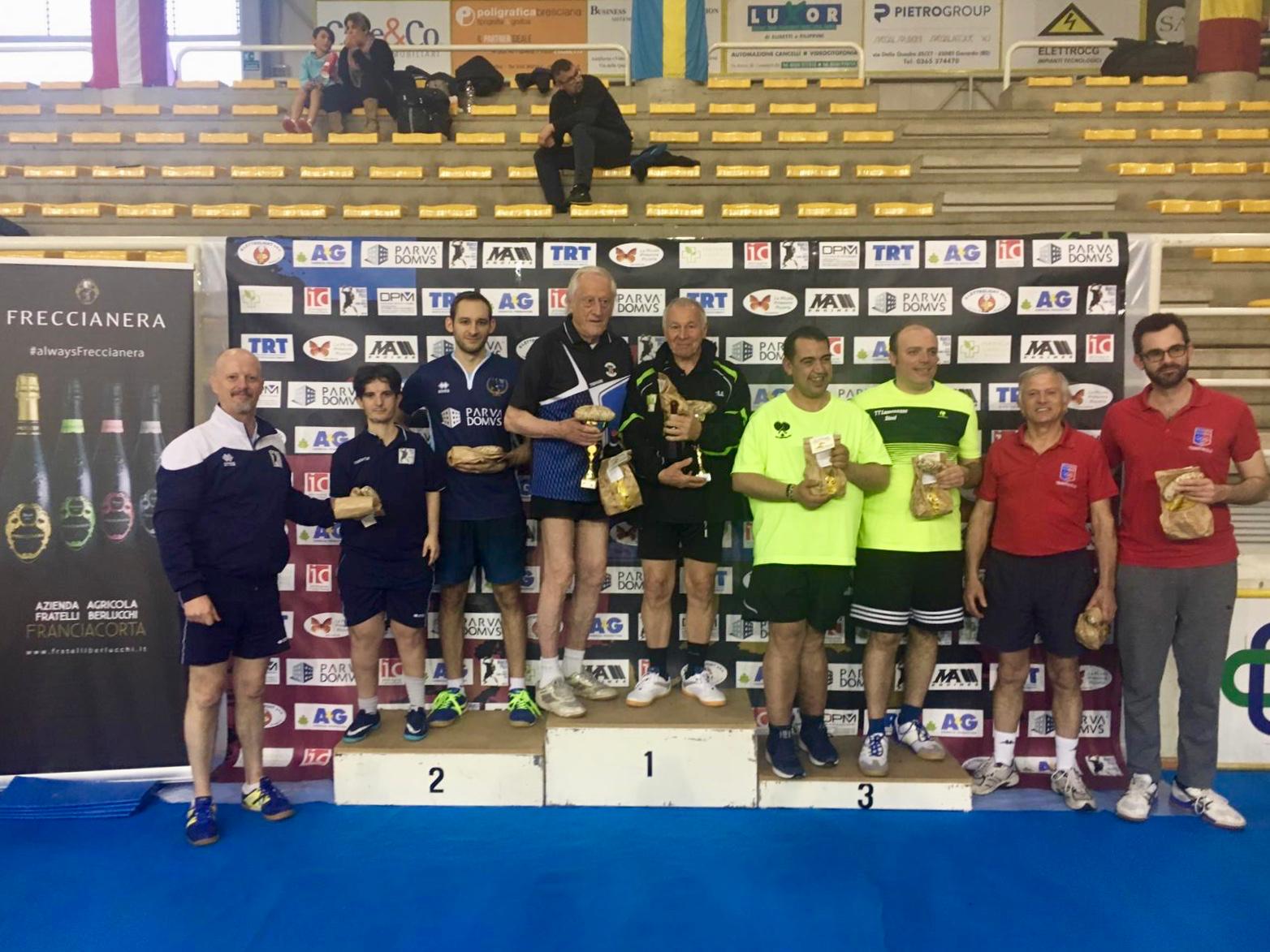 Il podio del doppio maschile VI categoria ai campionati regionali 2019